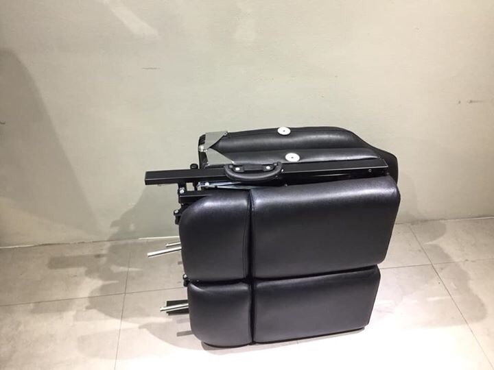 Professional Tattoo เตียงสักขากาง แยก 2 ขา Black