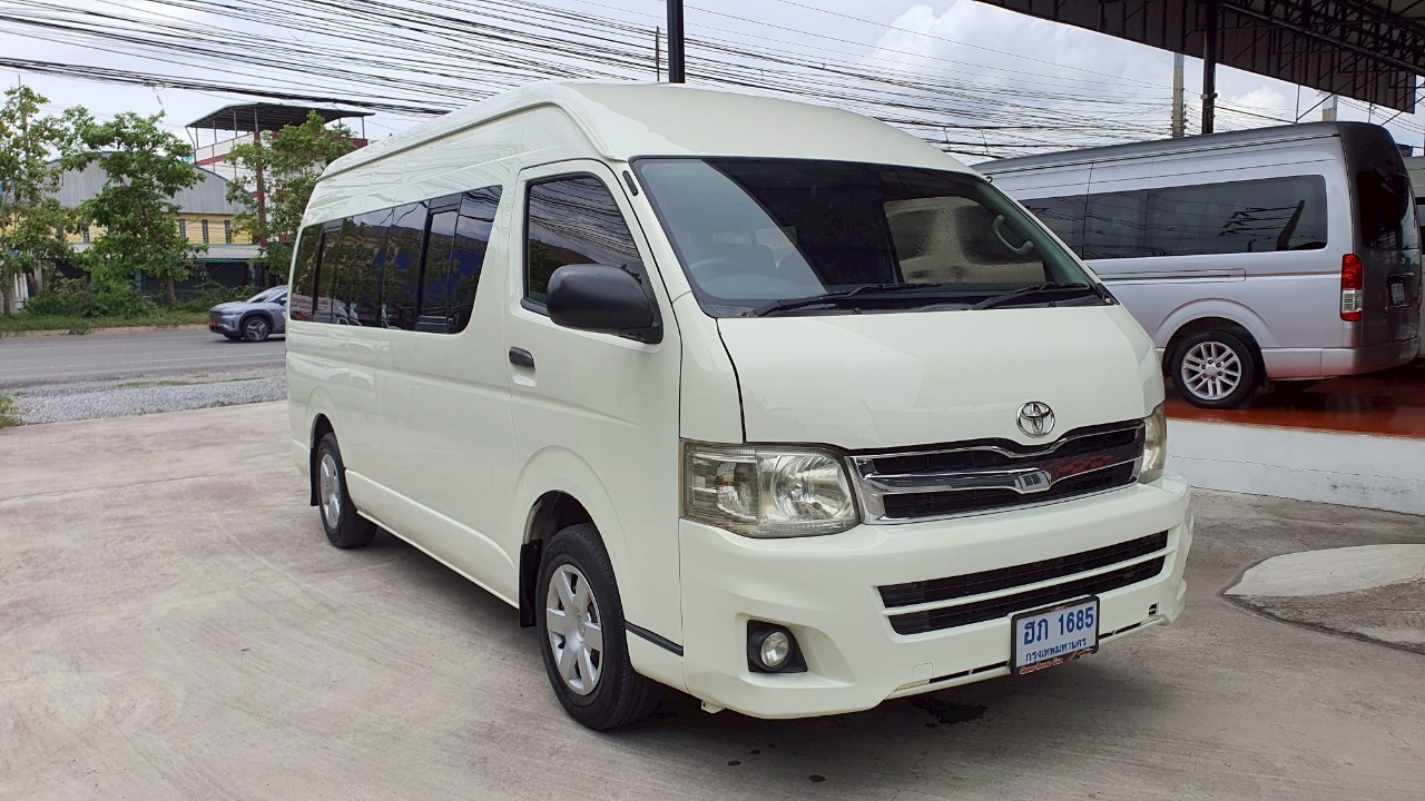 TOYOTA COMMUTER 2.7 CNG M/T 2012