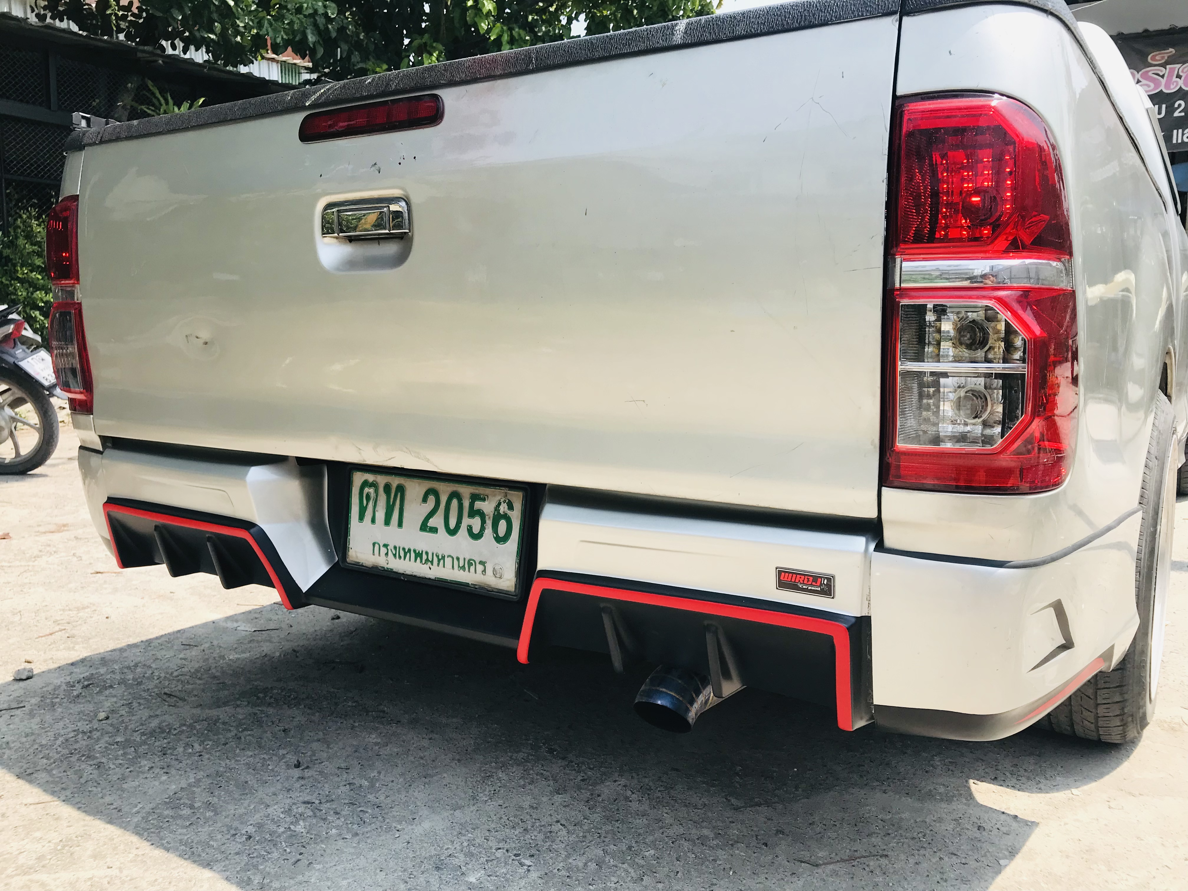 ชุดแต่งรอบคัน Vigo. Champ