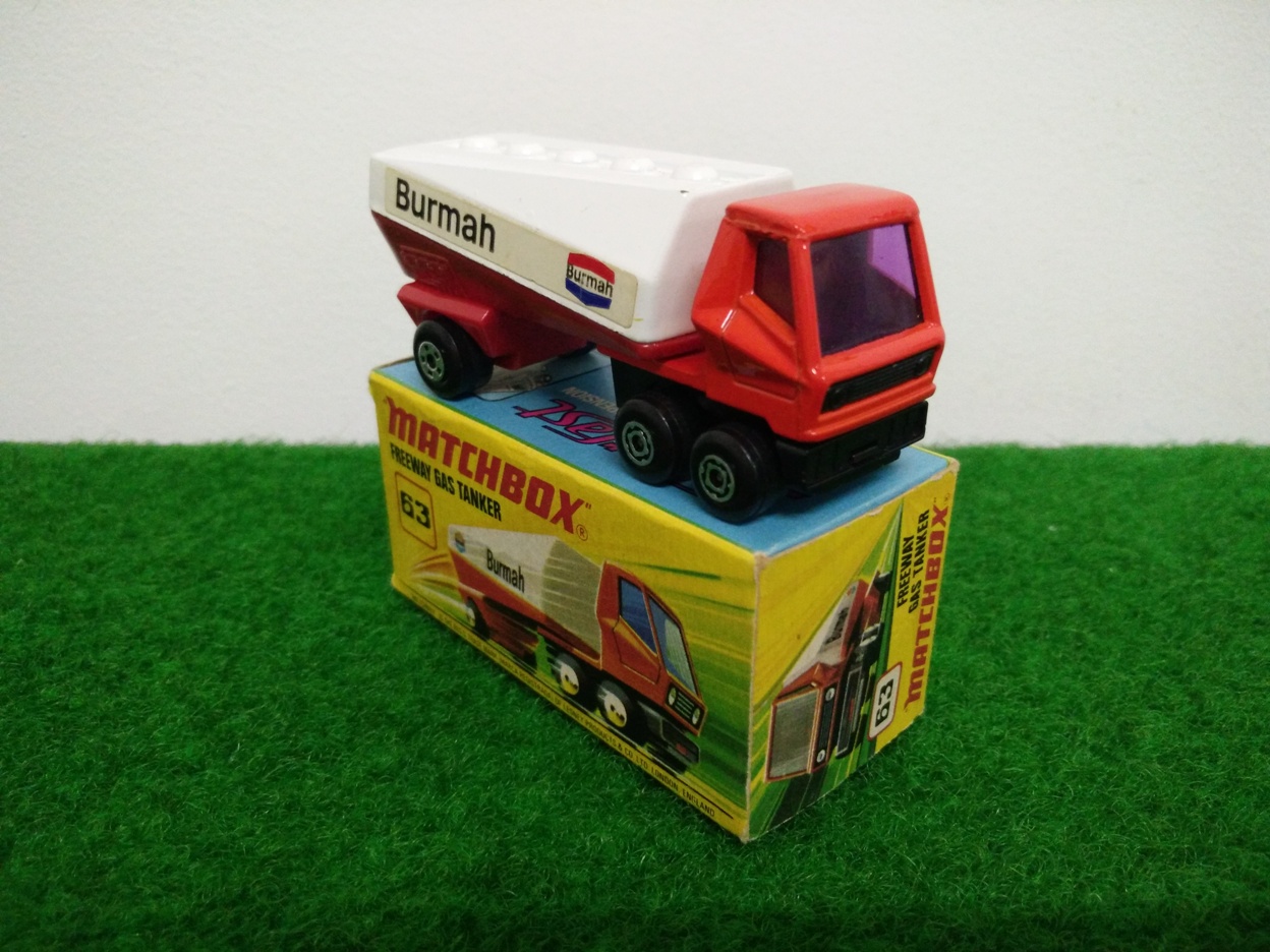 Matchbox Freeway Gas Tanker no.63, Made in England