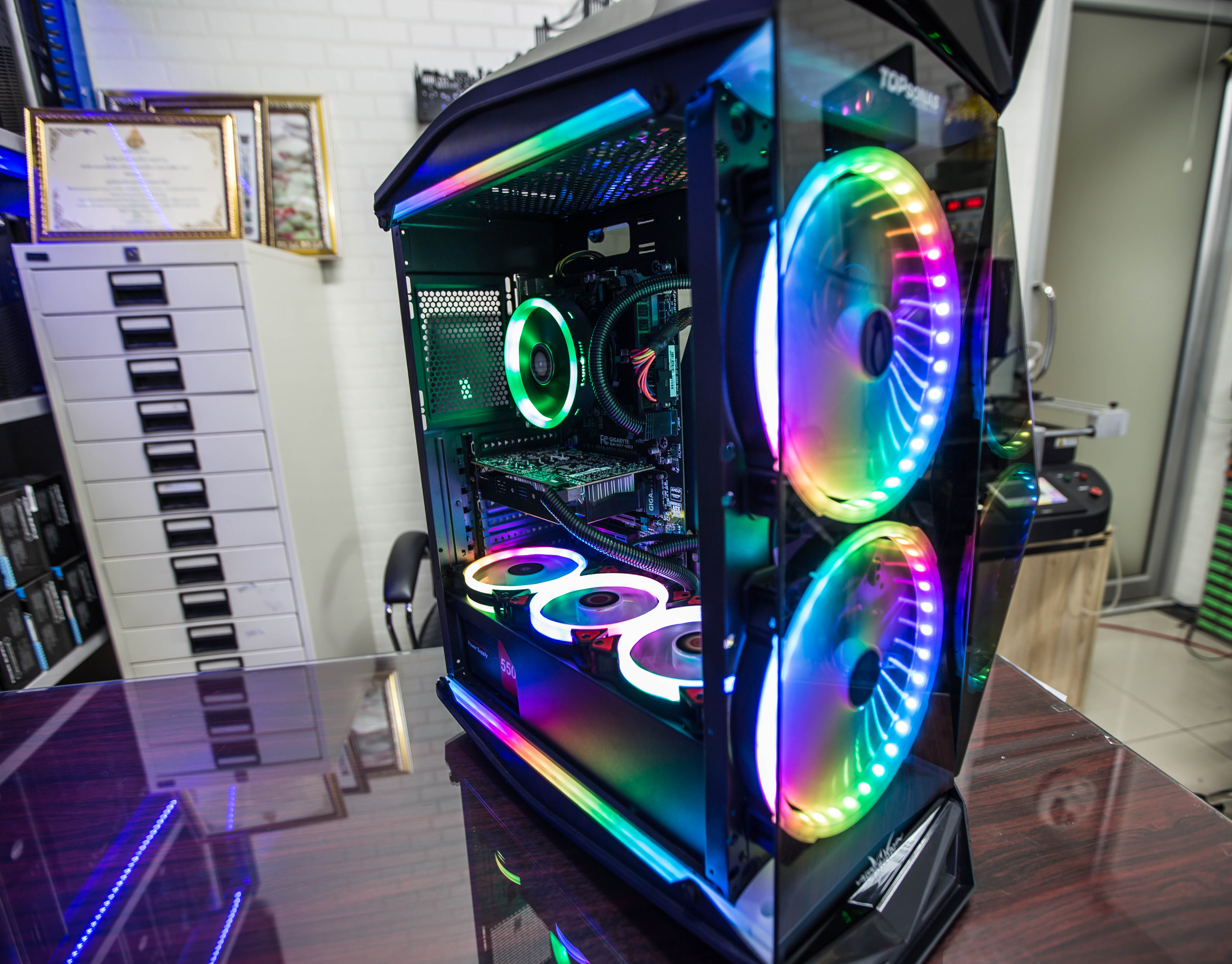 GAMING PC Core i5 GEN4 RAM8GB RX560 4Gb SSD240Gb