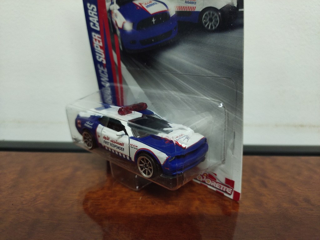 Majorette Dubai Ambulance super cars