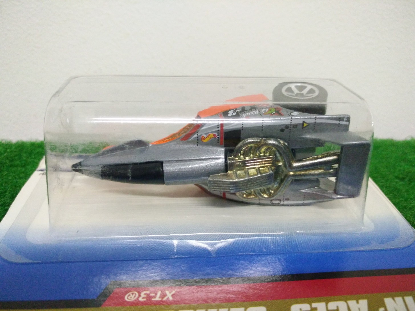 Hot Wheels XT-3 Vehicle; Flyin' Aces Series # 4 of 4 ปี 1997