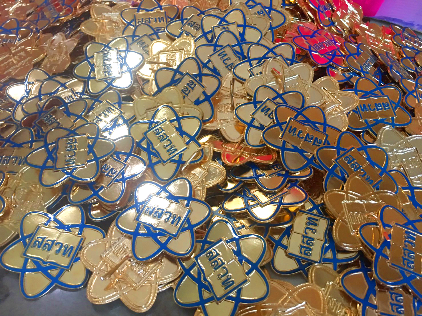 ผลงานปกผ้าไหมใส่ใบประกาศ ขนาด A4