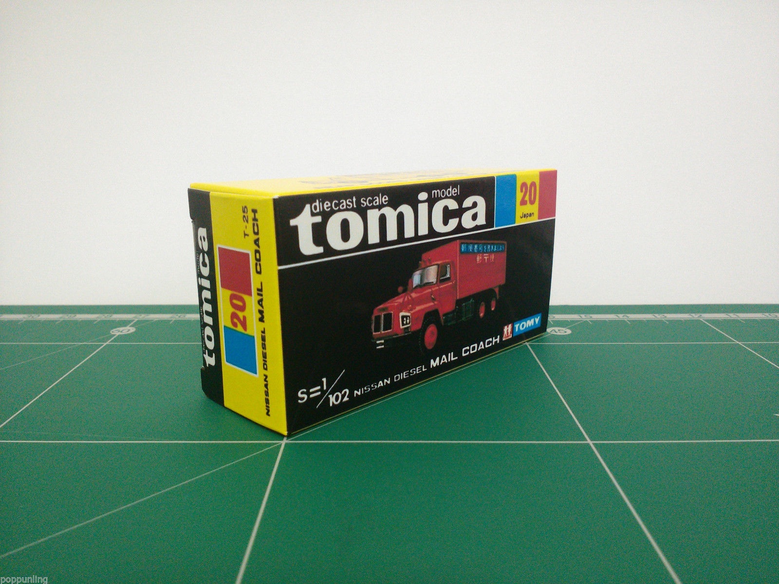 กล่องพิมพ์ Reproduction Box สำหรับ Tomica Black Box No.20 Nissan Diesel Mail Coach (กล่องเปล่า, ไม่มีรถ)