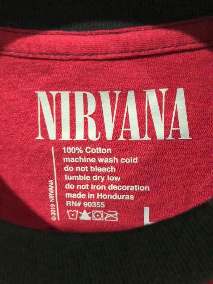 เสื้อวง Nirvana Heart Shaped Box Ovp ปี 2016 Size M L