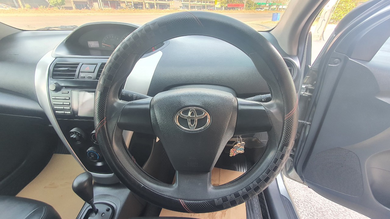 TOYOTA VIOS 1.5 ES A/T 2010