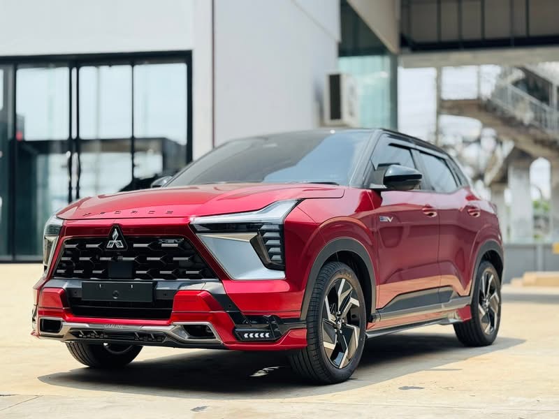 ชุดแต่งรอบคัน Mitsubishi- Xforce CArline