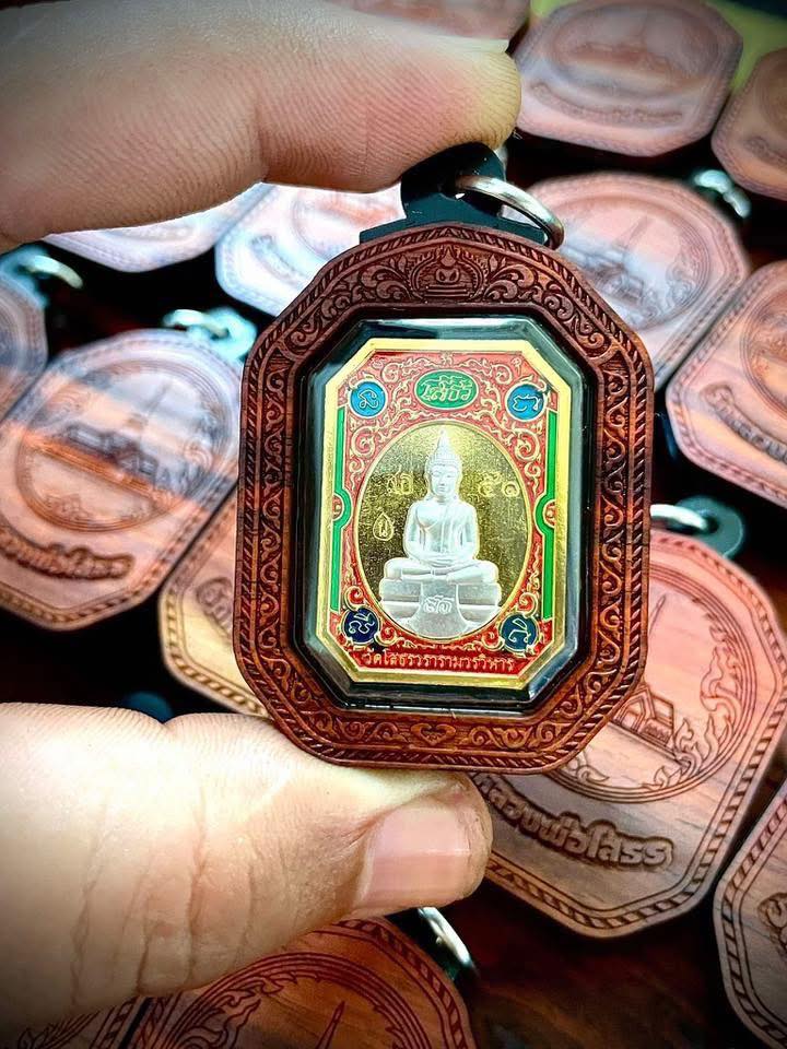 เหรียญแปดเหลี่ยม งานวัดหลวงพ่อโสธร รุ่น ประวัติศาสตร์ครบรอบ255ปี(วาระพิเศษ) พร้อมส่ง