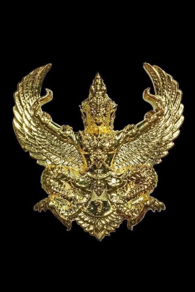 พญาครุฑ รุ่น ราชาฤกษ์ ที่ระลึกกฐินพระราชทาน ปี 67 เนื้อกะหลั่ยทอง หลวงพ่อวราห์ วัดโพธิ์ทอง