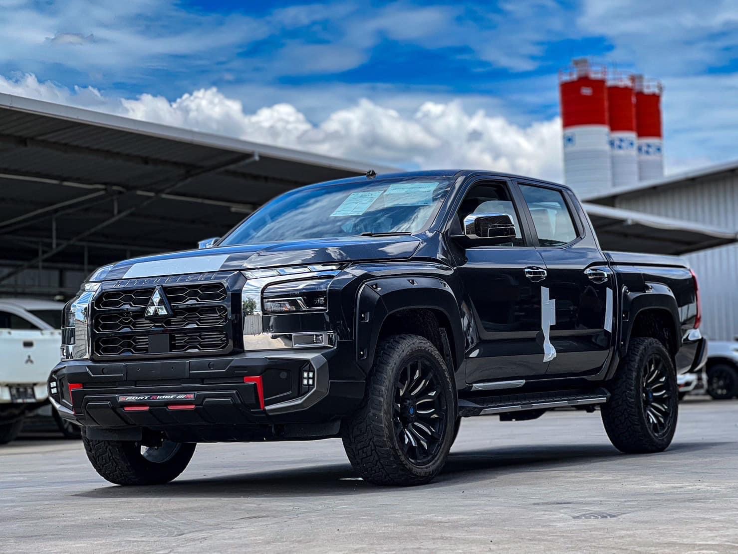 ชุดแต่ง Triton 2023