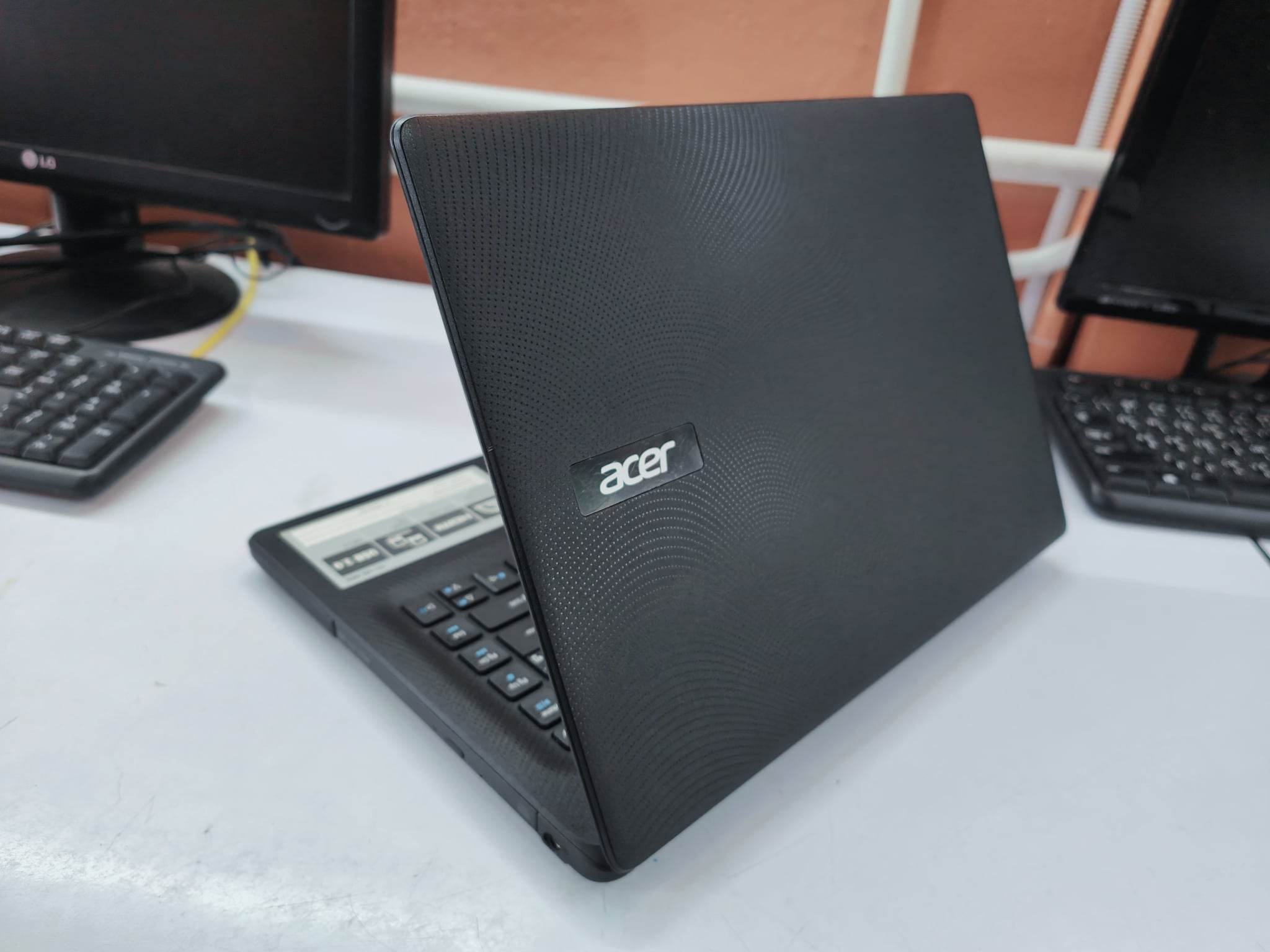 Acer Aspire ES1-420