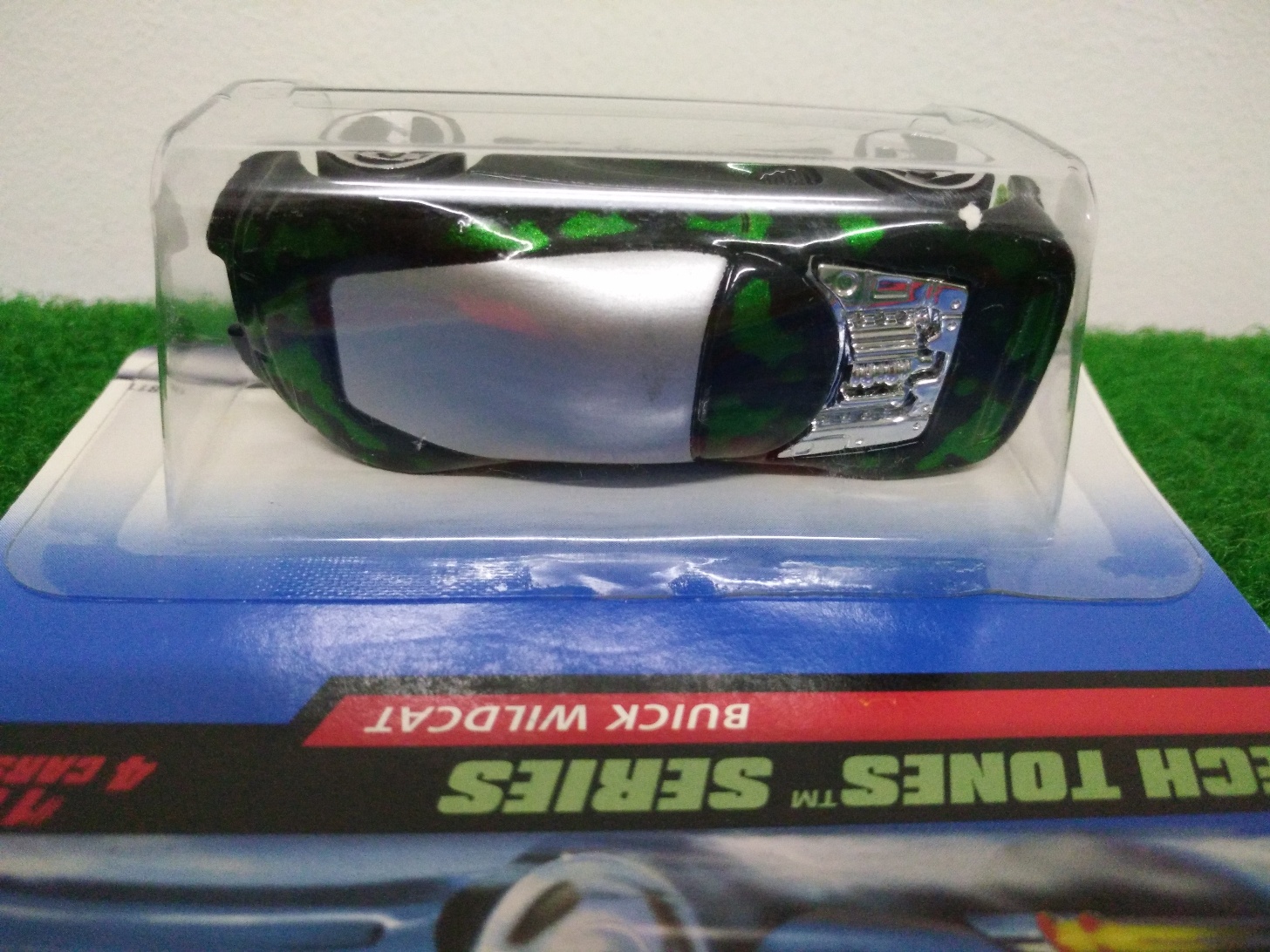 Hot Wheels Buick Wildcat; Tech Tones Series #1 of 4 ปี 1997