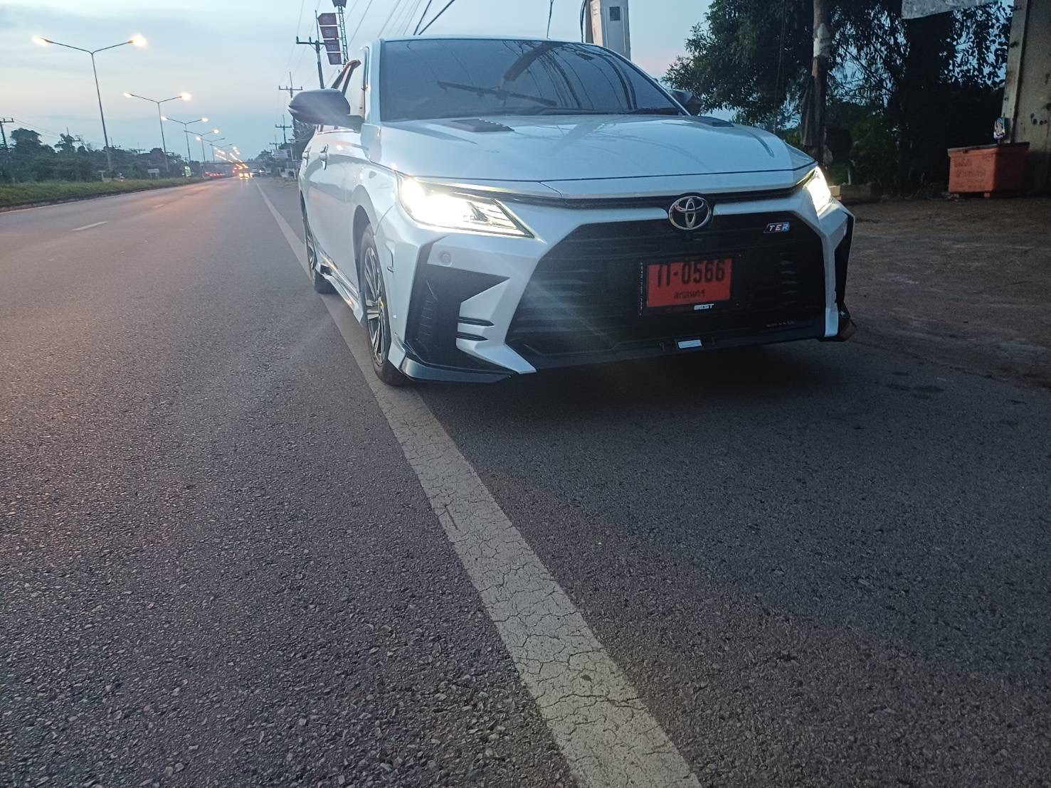 ชุดแต่งรอบคัน Yaris Ativ 2023 Drive68