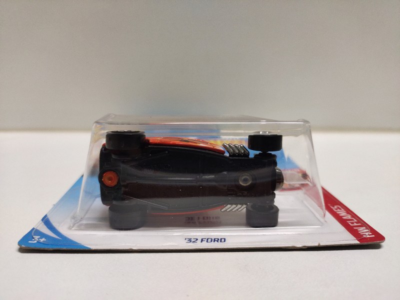 Hot Wheels HW Flames: '32 Ford # 10/10