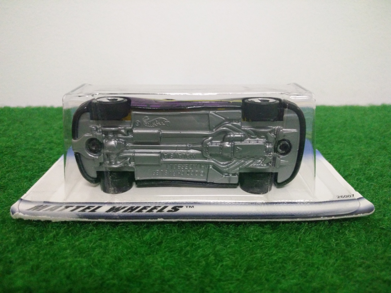 Hot Wheels Chrysler Thunderbolt; Future Fleet 2000 Series #4 of 4