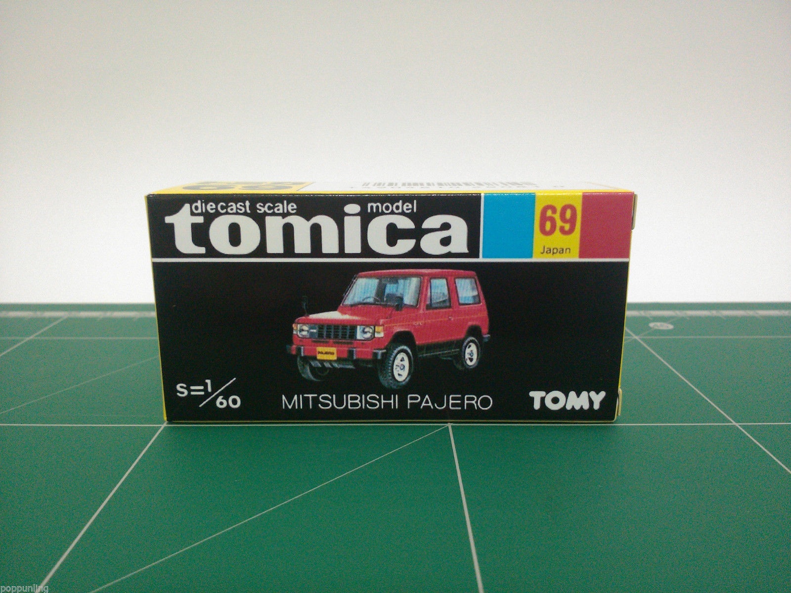 กล่องพิมพ์ Reproduction Box สำหรับ Tomica Black Box No.69 Mitsubishi Pajero (กล่องเปล่า, ไม่มีรถ)