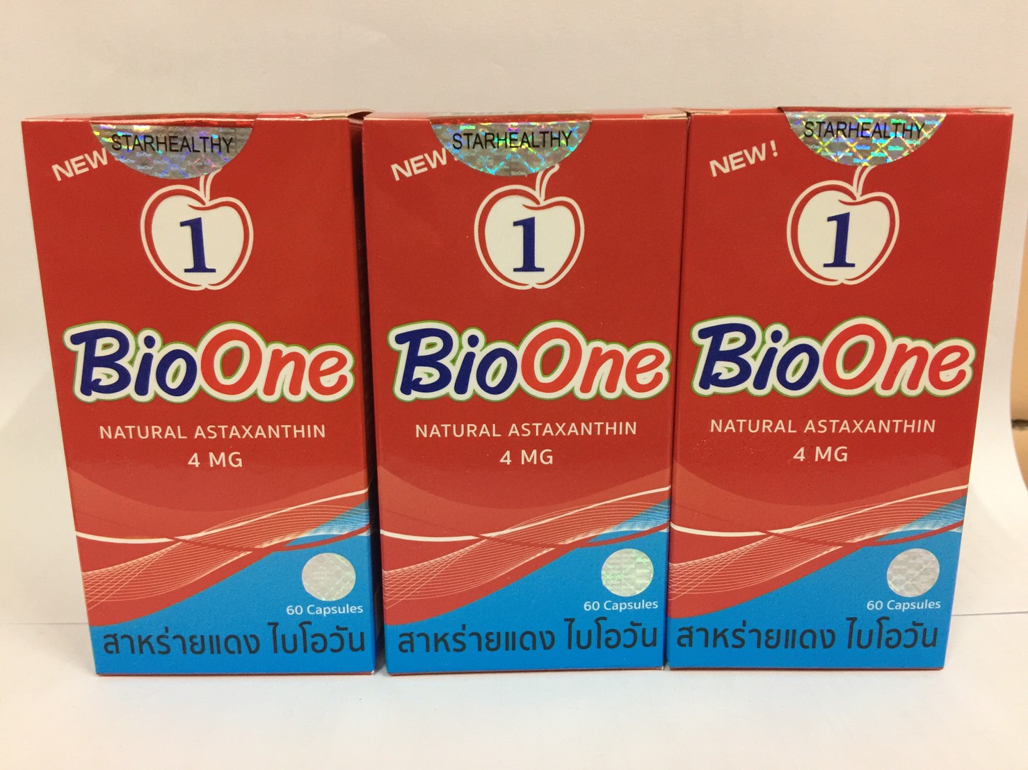 สาหร่ายแดง ไบโอวัน BioOne Natural Astaxanthin 4 MG. 3 กล่อง 180 แคปซูล