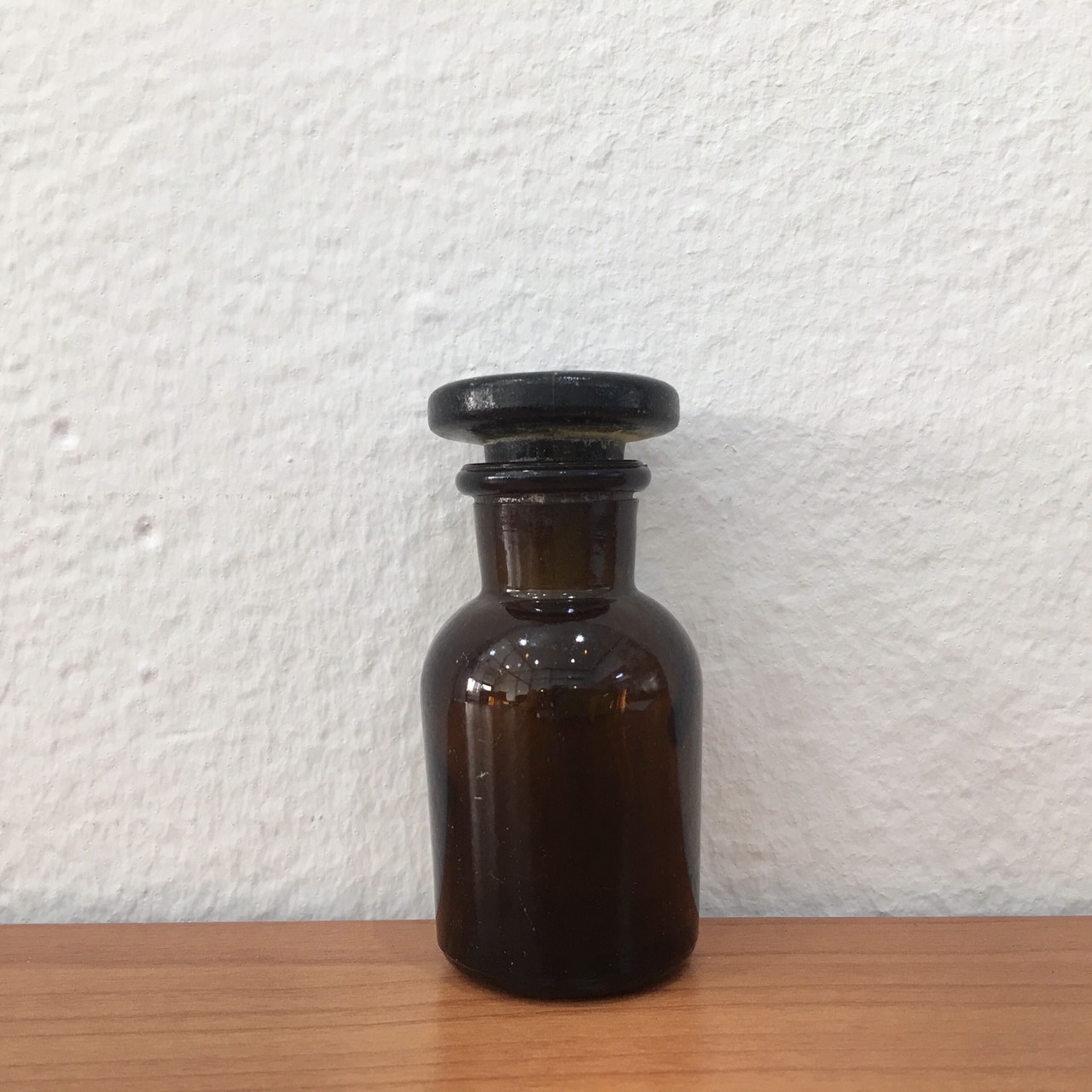 ขวดใส่สารสีชา ปากแคบ จุกแก้ว 30 ml Reagent bottle amber