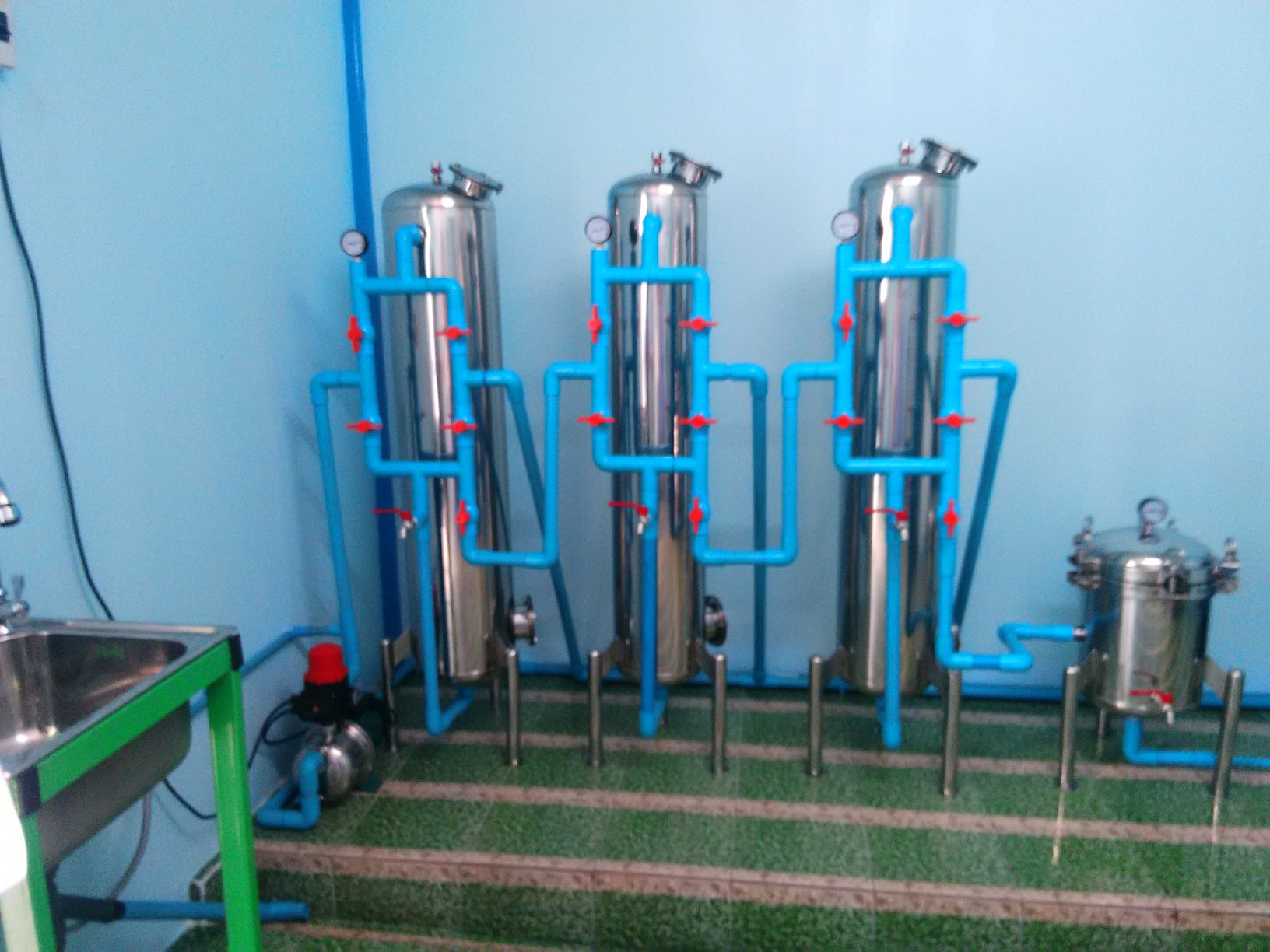 เครื่องกรองน้ำระบบรีเวิร์สออสโมซิส (RO)กำลังการผลิต 3,000 ลิตรต่อวัน (24 ชั่วโมง)