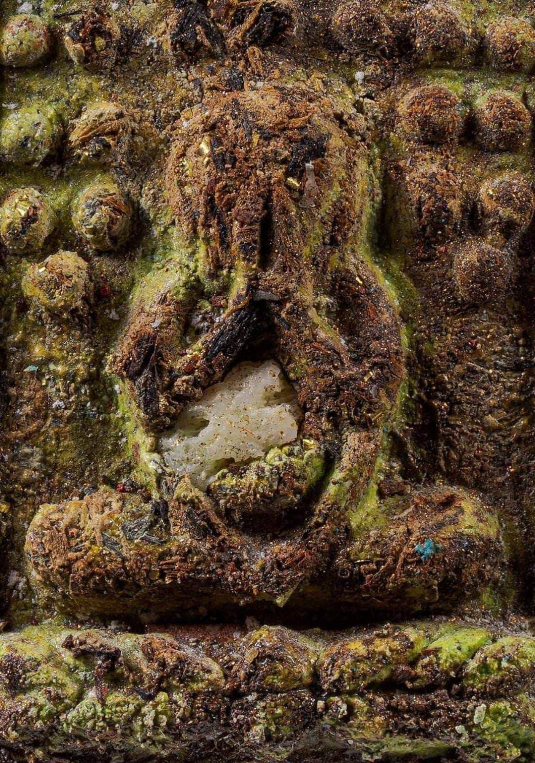 พระปิดตาปรกโพธิ์ ผงกระดูกผี รุ่นรวยพันล้าน (พร้อมส่ง)