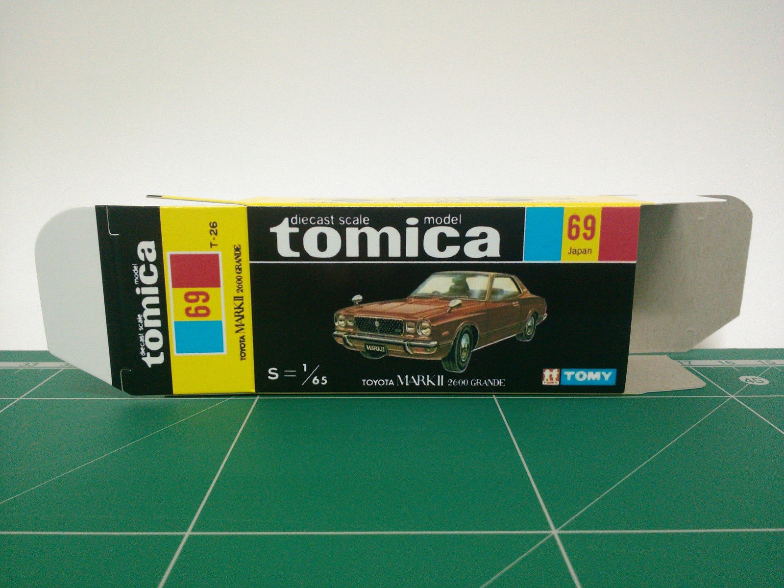 กล่องพิมพ์ Reproduction Box สำหรับ Tomica Black Box No.69 Toyota Mark II 2600 Grande (กล่องเปล่า, ไม่มีรถ)