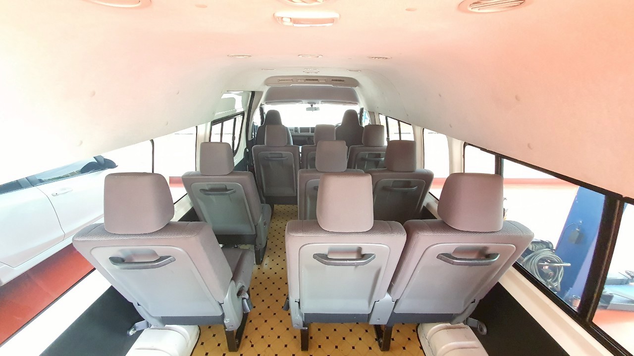 TOYOTA COMMUTER 2.7 CNG M/T 2012