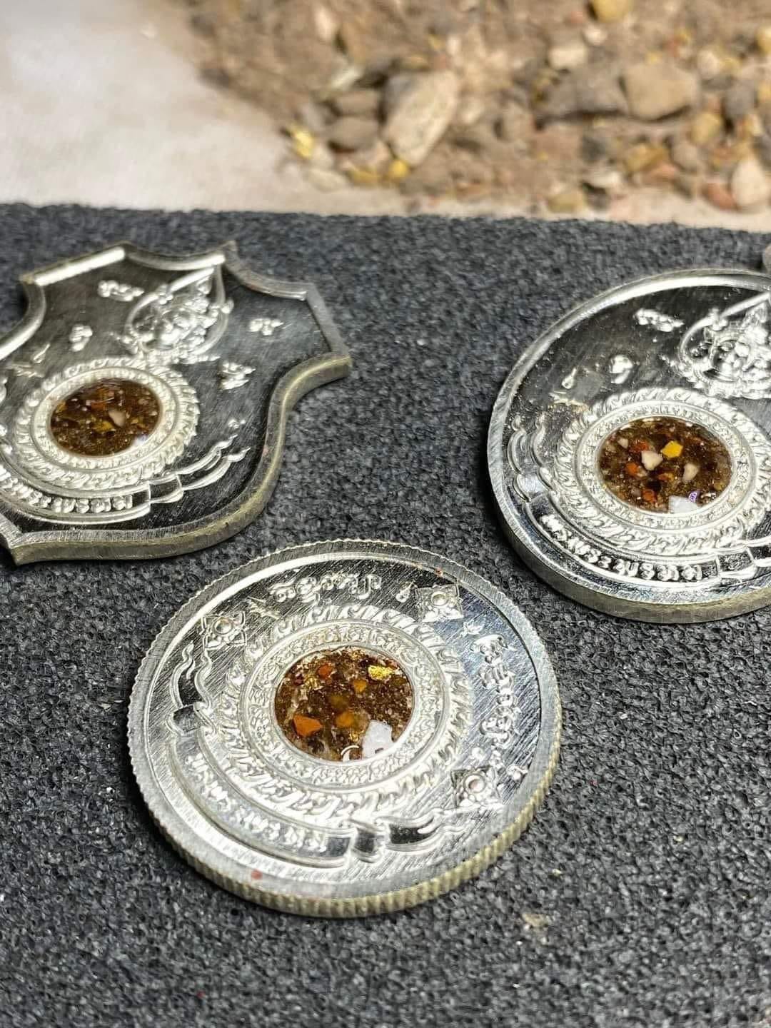 พรพระพรหม168 วัตถุมงคล เนื้อทองแดง/ทองทิพย์ พิมพ์ กลม/ใข่(มีพร้อมส่ง)