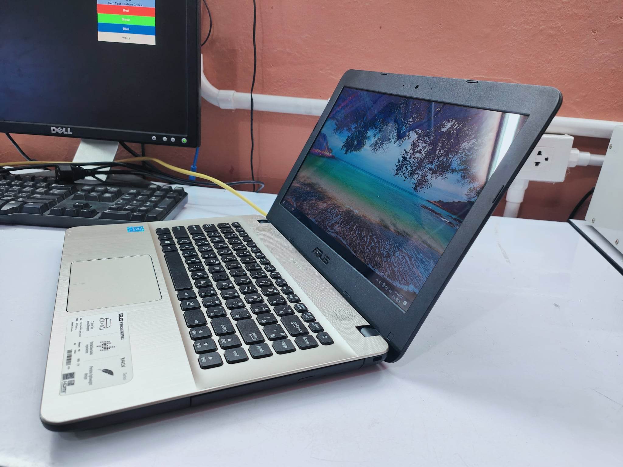 Asus VivoBook Max X441NA