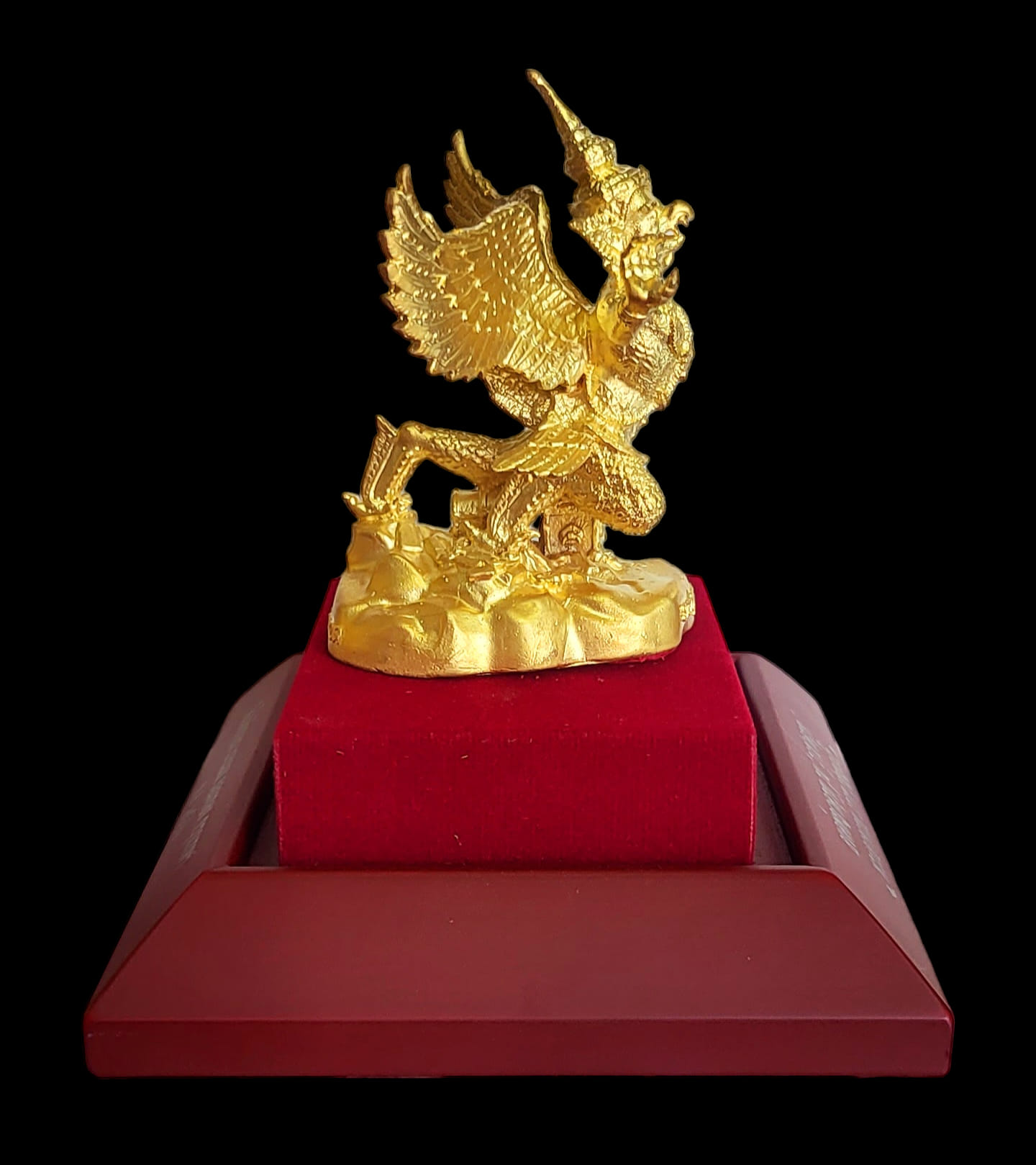 พญาครุฑ รุ่น ราชาครุฑ ขนาดตั้งหน้ารถ 3 นิ้ว(พร้อมส่ง)