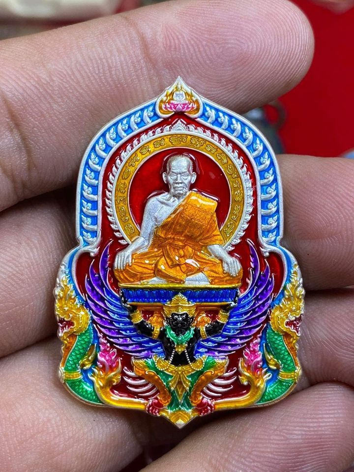 ราชันย์แสนล้าน หลวงพ่อพัฒน์ วัดห้วยด้วน