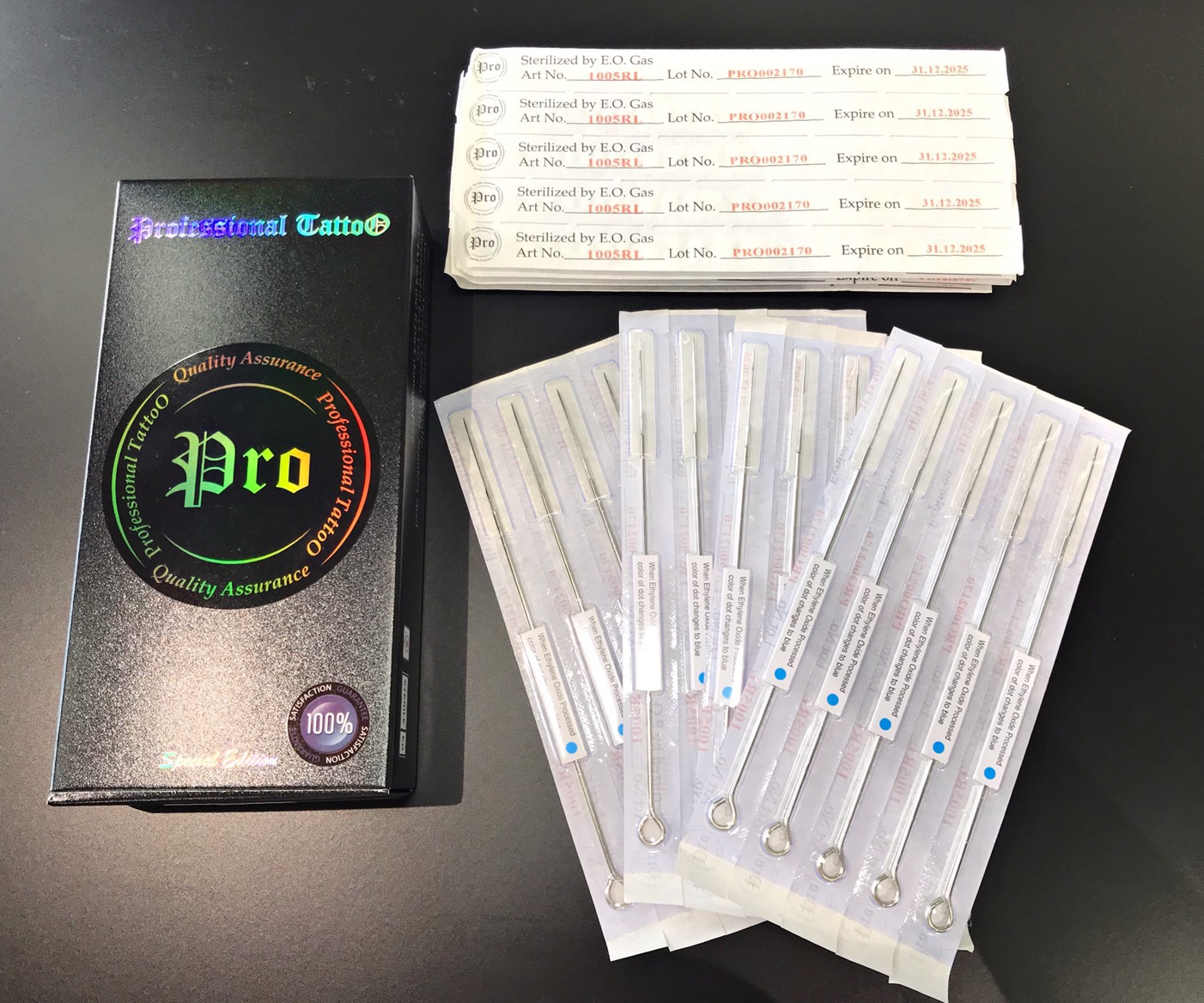 Professional Tattoo Professional Tattoo PRO HQ needles Blue Dot เข็มสักPro โลโกกลม หัวเข็ม 0.30 mm. บรรจุ 50 เล่ม กล่องละ 50 เล่ม