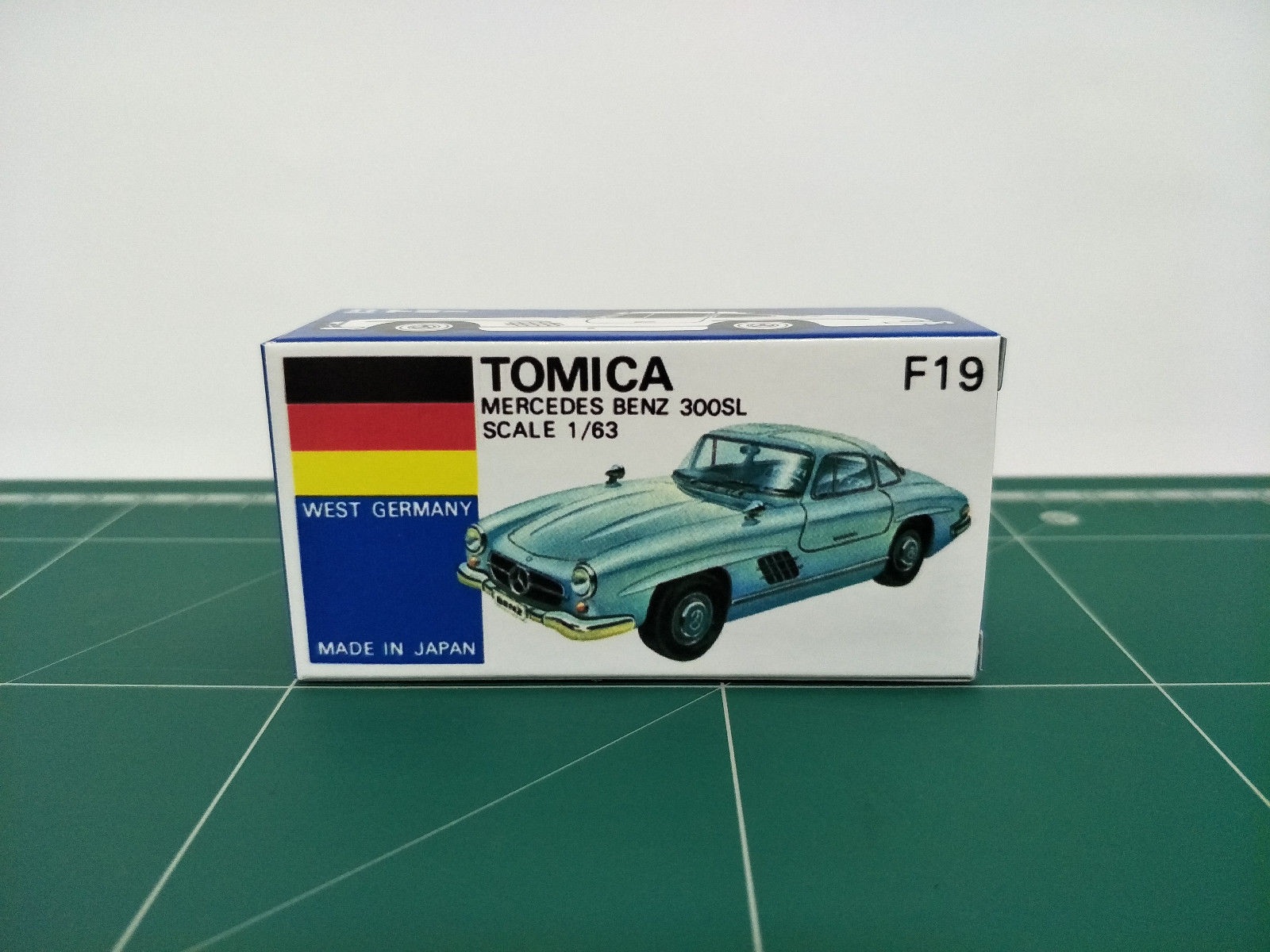 กล่องพิมพ์ Reproduction Box สำหรับ Tomica Blue Box No.F19 Mercedes Benz 300SL (กล่องเปล่า, ไม่มีรถ)