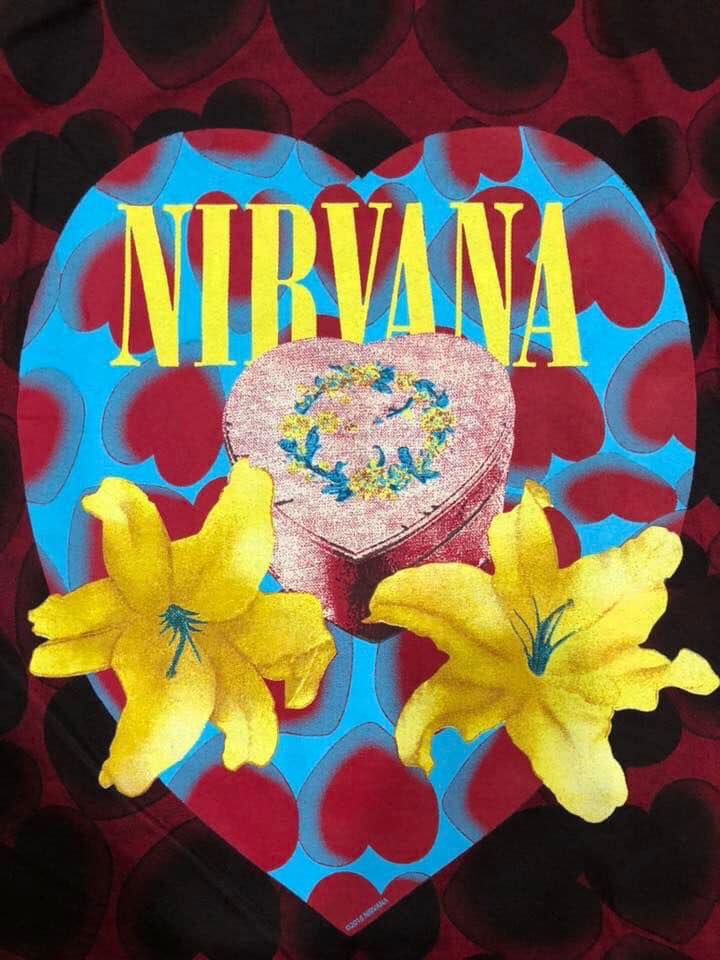 เสื้อวง Nirvana Heart Shaped Box Ovp ปี 2016 Size M L