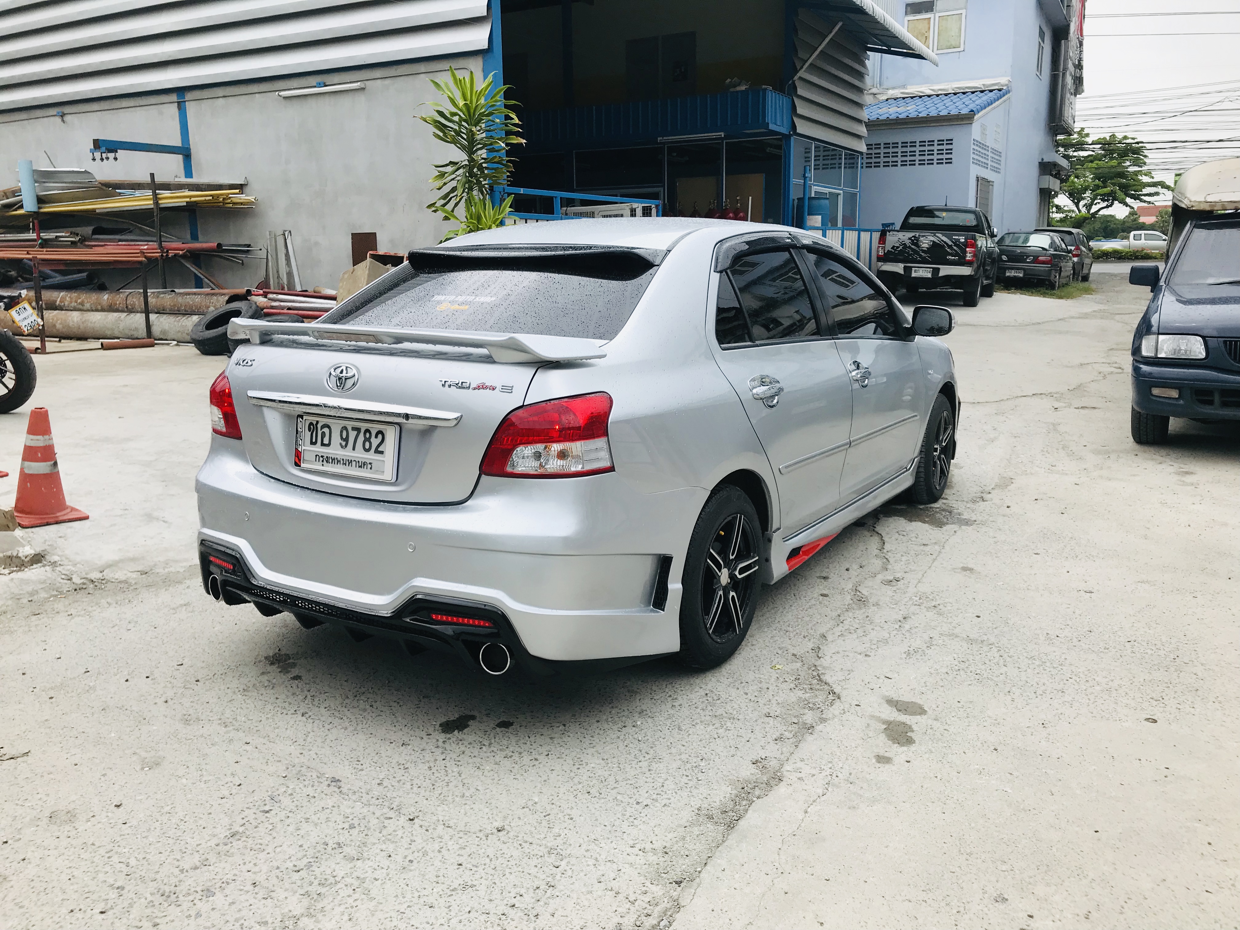 ชุดแต่ง Vios 2008-2012 ทรง is sport