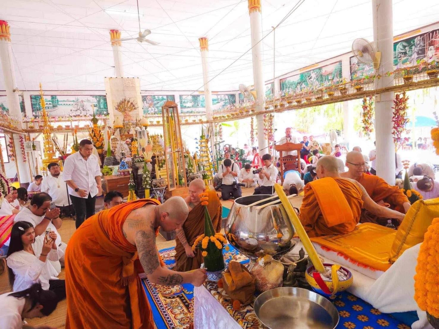พระผงพระแม่ธรณีค้ำดวง หลวงปู่มหาศิลา รายการที่2 ตะกรุดเงิน (พร้อมส่ง)