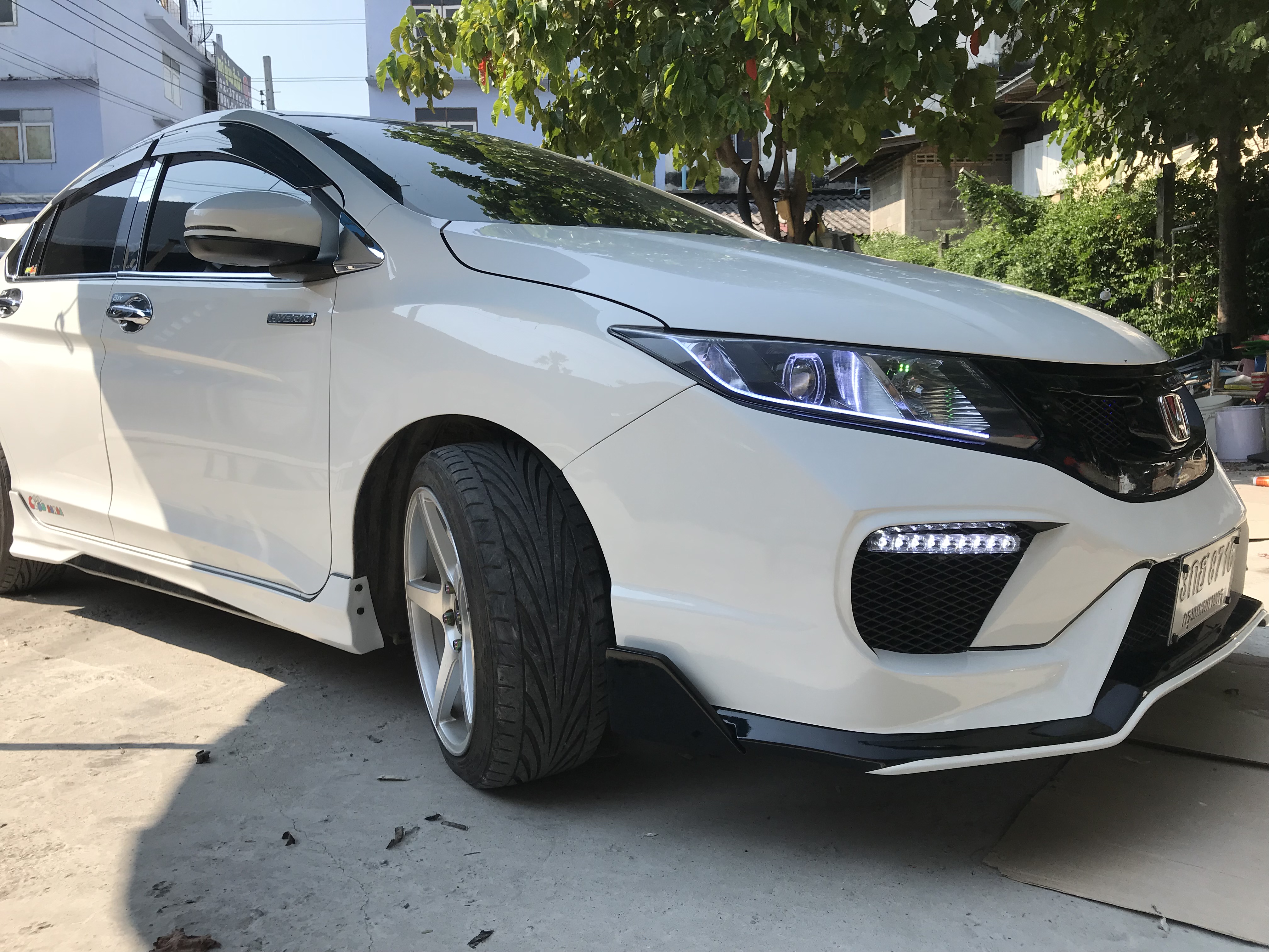 ชุดแต่งหน้าเต็ม City Tัype X 2014