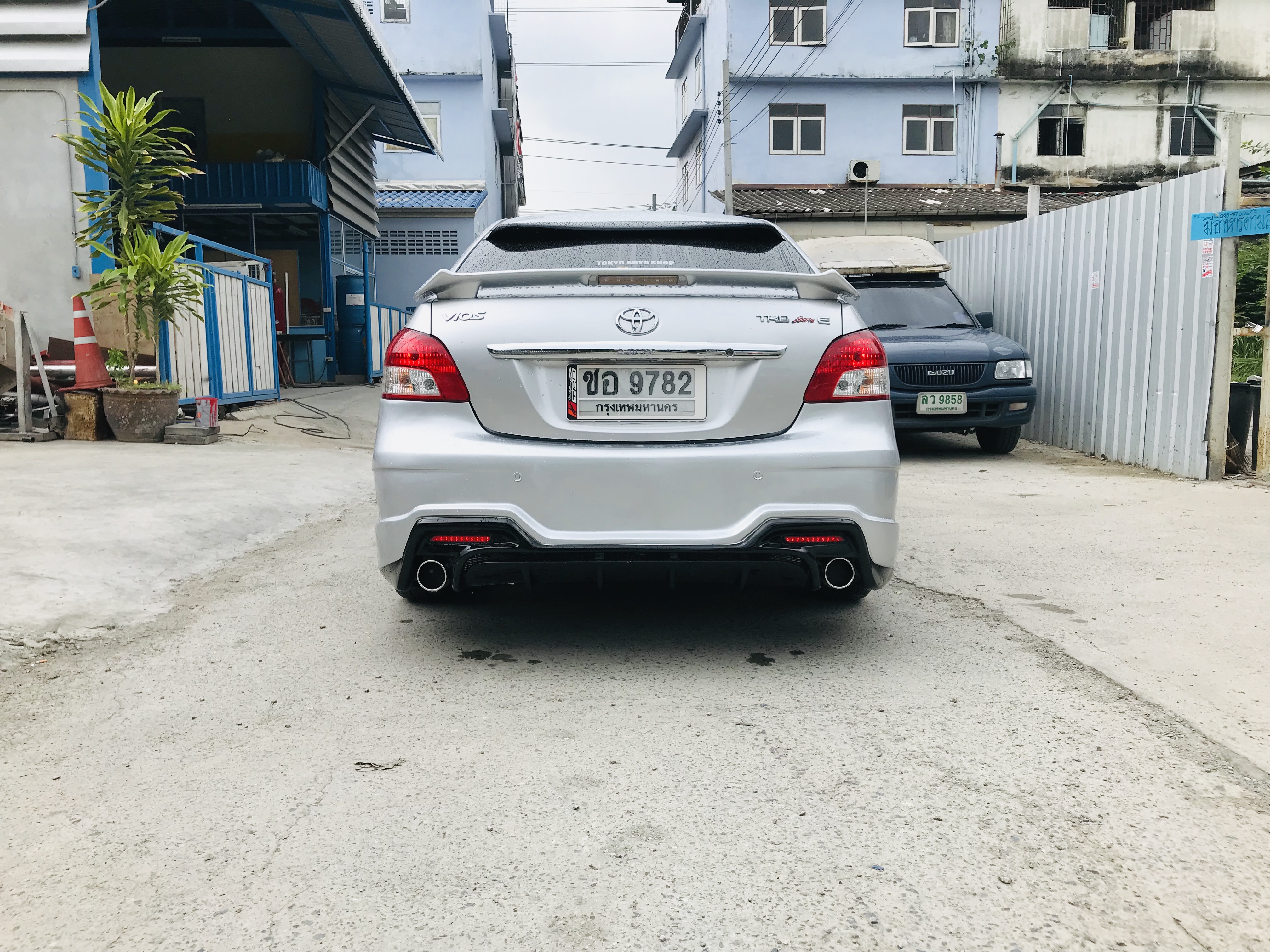 ชุดแต่ง Vios 2008-2012 ทรง is sport