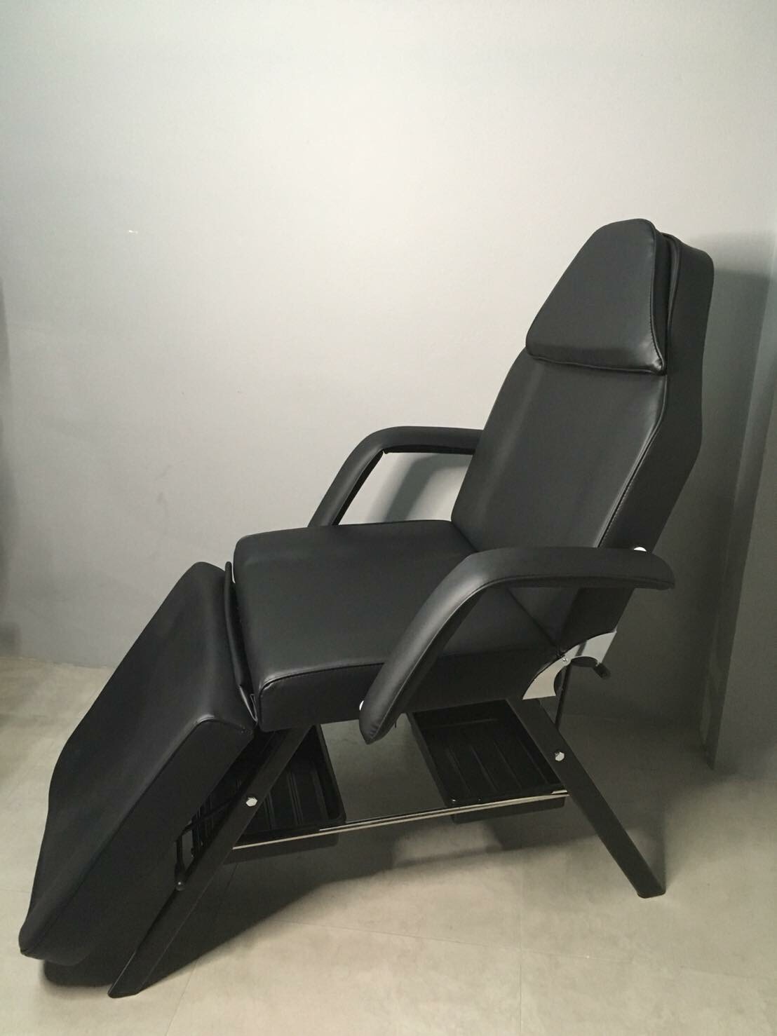 Professional Tattoo Beds Tattoo Chair Adjustable Facial เตียงสักขากาง Black