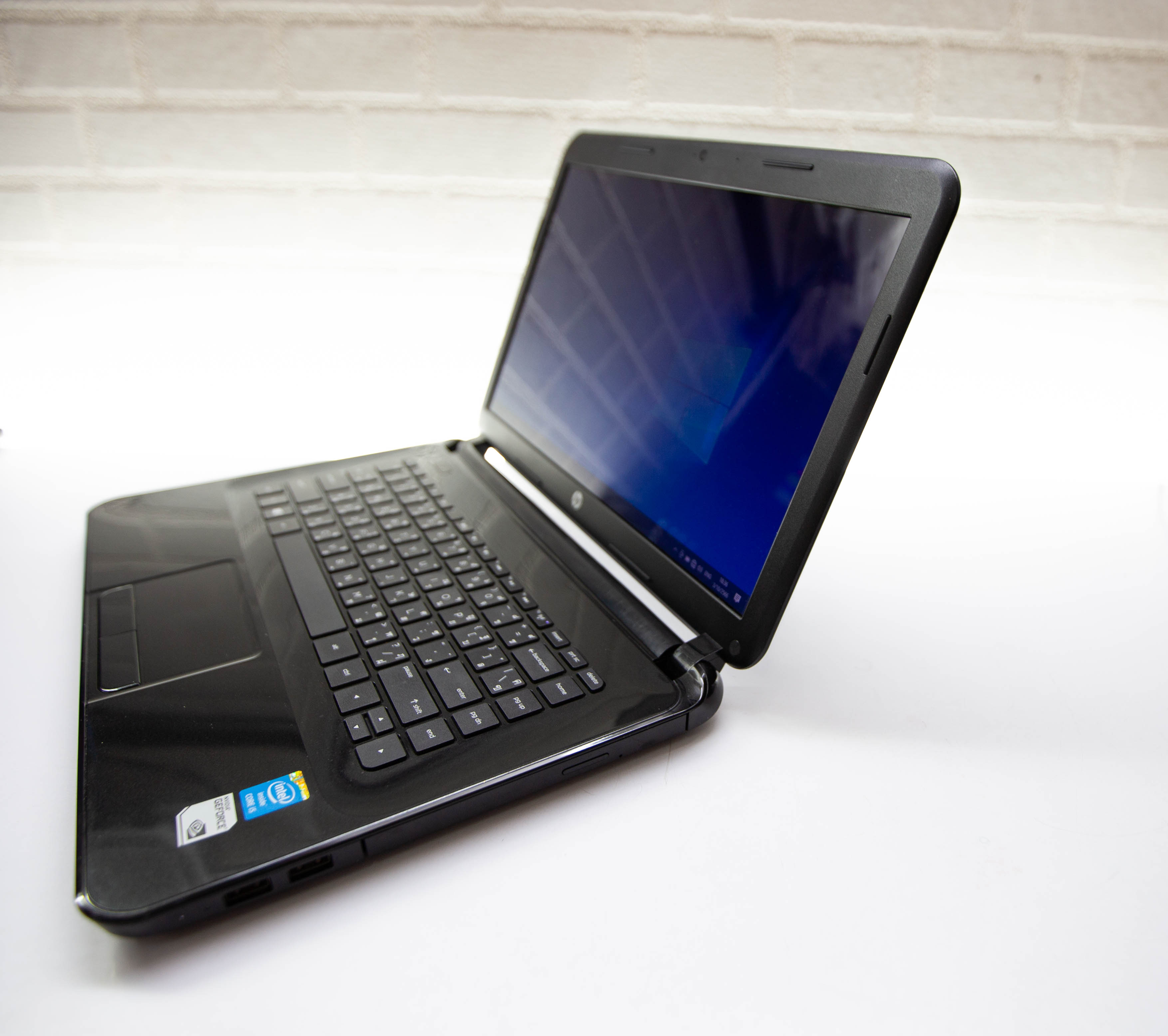 HP 14-d106TX