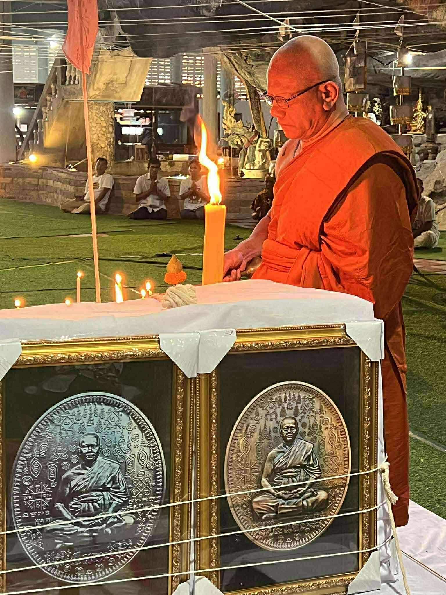 พระอาจารย์ประสูติ วัดในเตา รุ่น ๕แชะ (สายเหนียว)