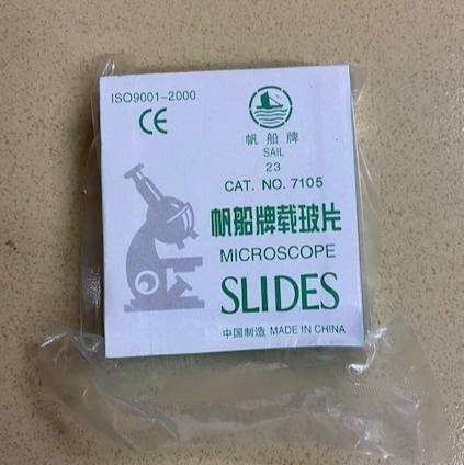 กระจกสไลด์ ชนิดขอบฝ้า Frosted microscope slide #7105 "Sail" จีน (72แผ่น/กล่อง)