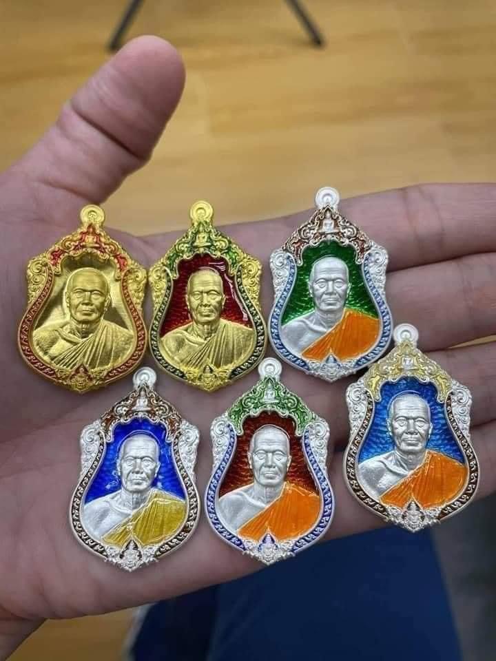 เจ้าสัวพันล้าน หลวงพ่อทอง วัดบ้านไร่