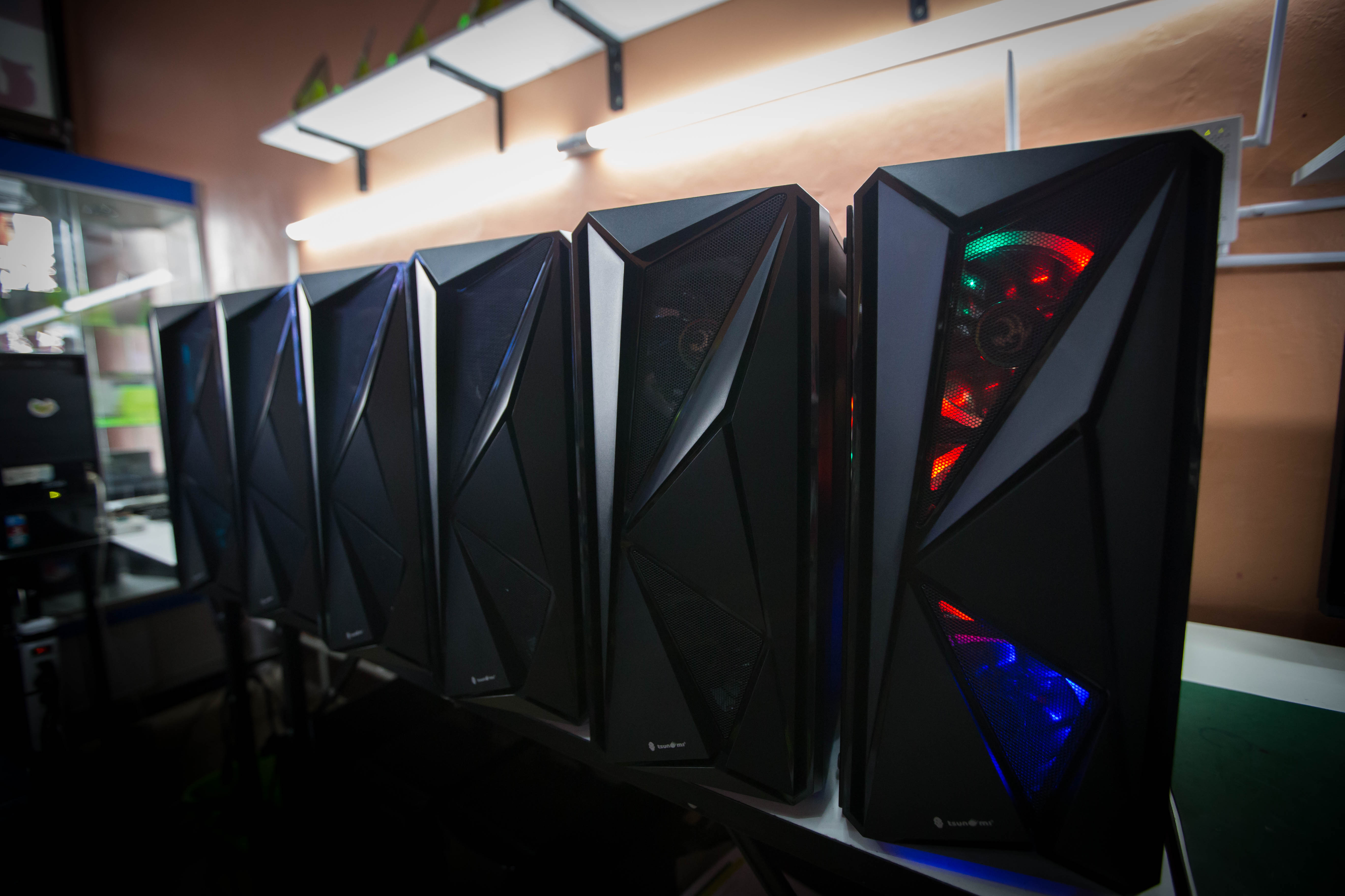 PC ประกอบสวยๆกับ CPU 4Coreพร้อมSSD120GB