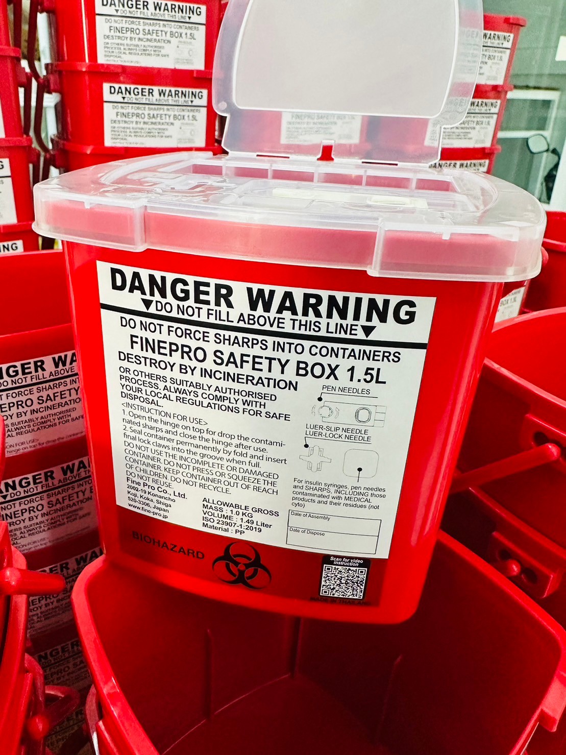 ถังทิ้งเข็มกล่องแดงสี่เหลี่ยมFinepro Safety Box ถังทิ้งเข็มกล่องแดงสี่เหลี่ยมFinepro Safety Box