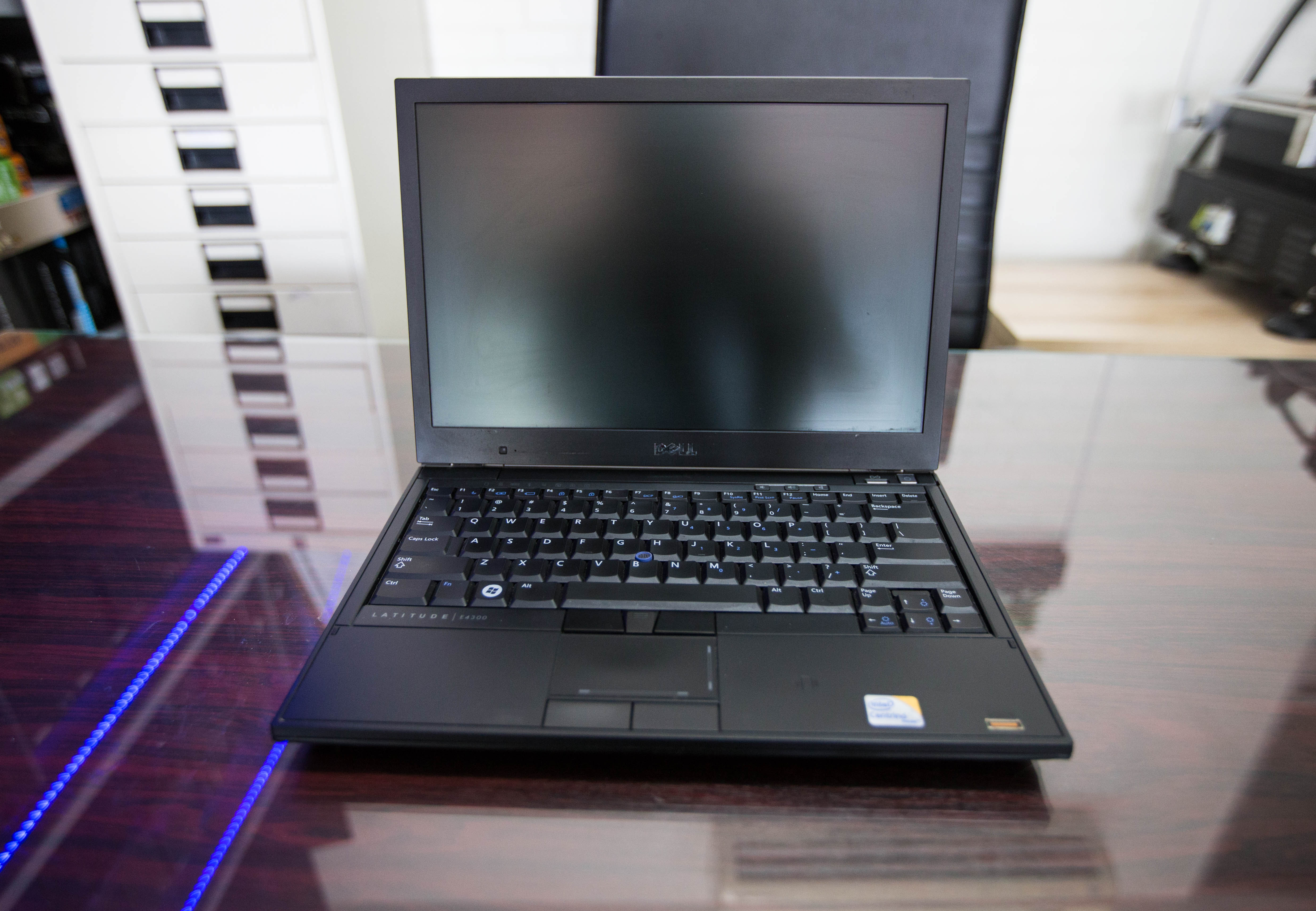 DELL E4300