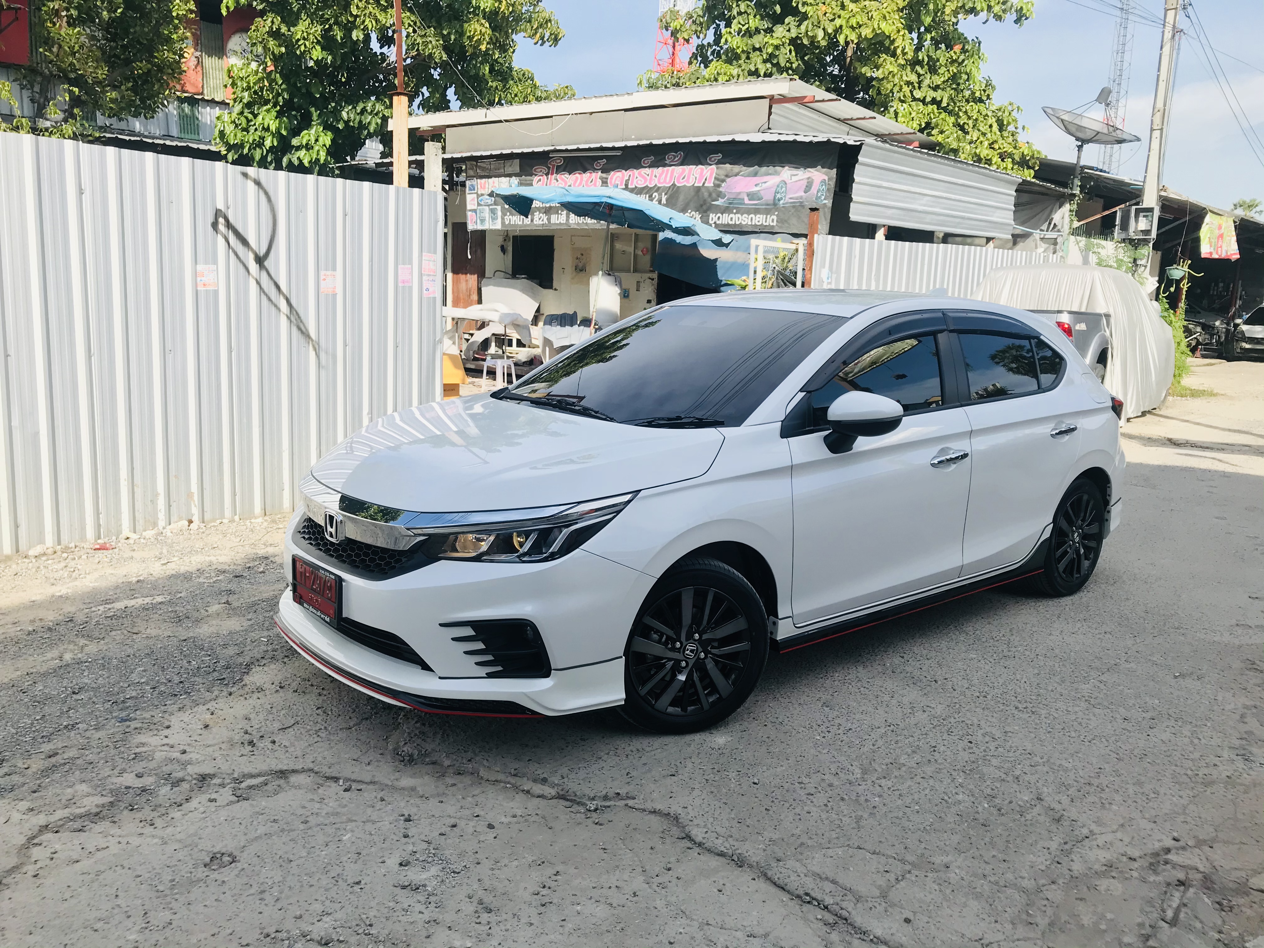 ชุดแต่งรอบคัน City Hatchback 2021