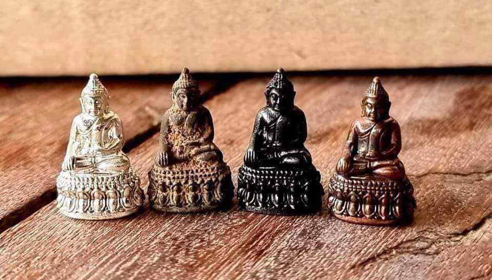 หลวงพ่อสำเร็จ พระชัยวัฒน์ รุ่นดวงเศรษฐี 1 กล่อง 100 องค์ รายการลุ้นเนื้อ พร้อมส่ง