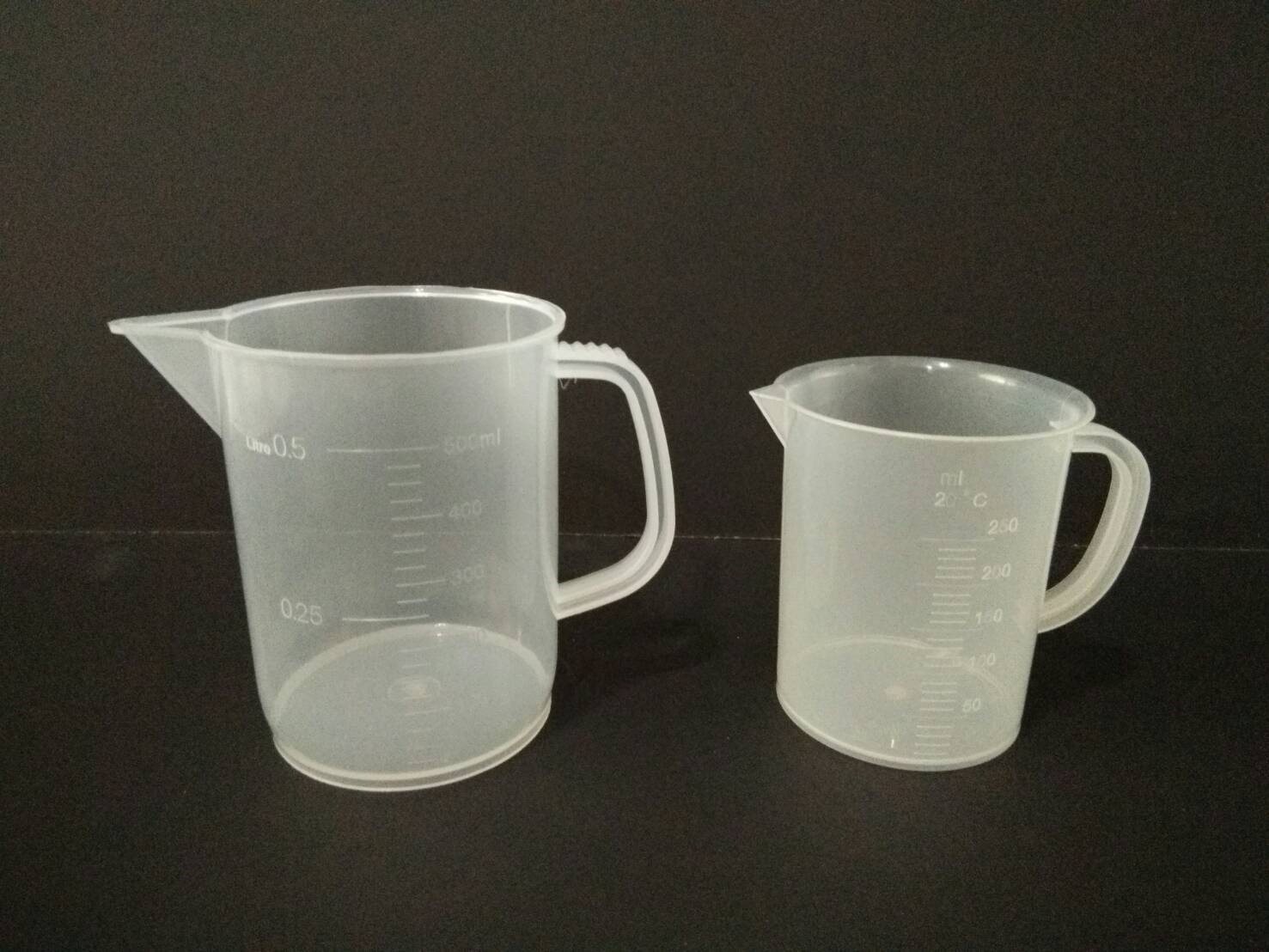 บีกเกอร์มีหูจับ 500 ml "Polylab" Measuring Jug