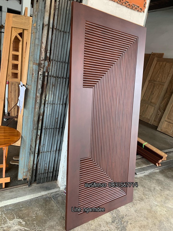 ประตูไม้สักบานเดี่ยว